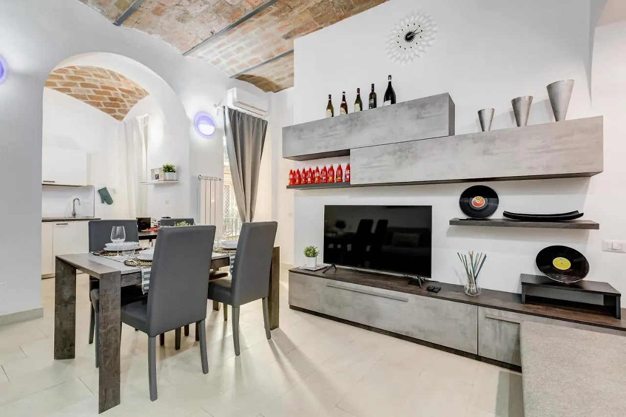 Apartment Cosy Apartment- Colosseum- Termini Railway Rome